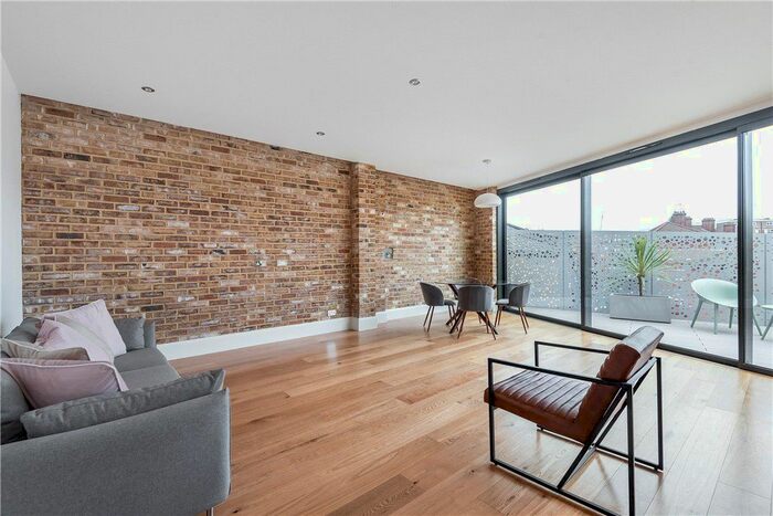 2 Bedroom Flat To Rent In Tanner Street, London, SE1