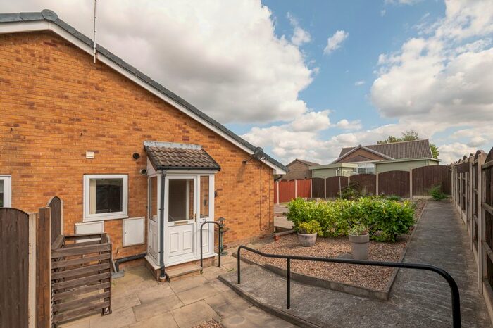 1 Bedroom Bungalow To Rent In Barnard Way, Cross Gates, Leeds, LS15