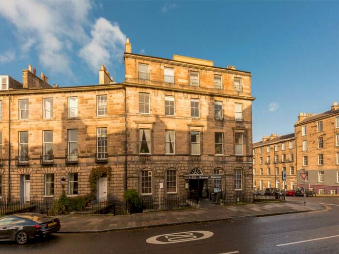 1 Bedroom Flat To Rent In Abercromby Place, New Town, Edinburgh, EH3