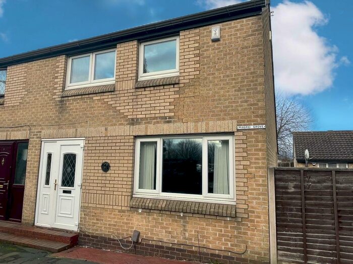 3 Bedroom Town House To Rent In Magpie Grove, Norfolk Park, Sheffield, S2