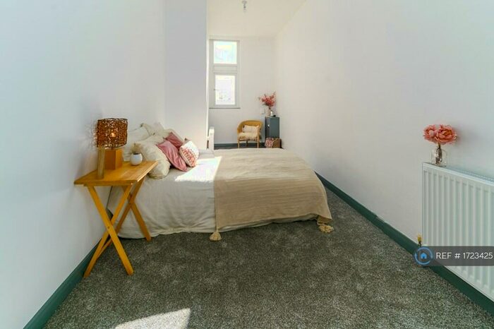 1 Bedroom Flat To Rent In Lee Lane, Horwich, Bolton, BL6