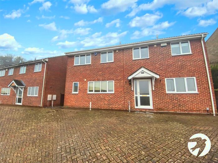 3 Bedroom House To Rent In Heron Way, Chatham, Kent, ME5
