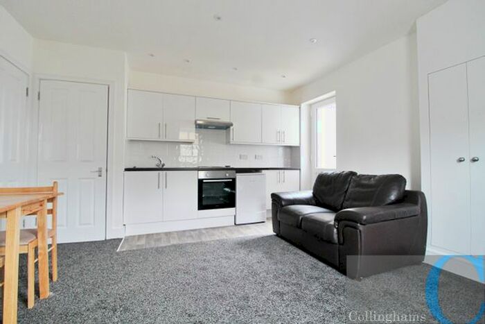 1 Bedroom Flat To Rent In Trinity Road, Tooting, SW17