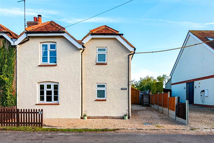 3 Bedroom End Of Terrace House For Sale In Weston Road, Lewknor, Watlington, Oxfordshire, OX49