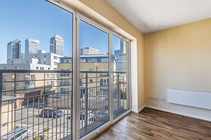 1 Bedroom Flat To Rent In Premiere Place, London, E14