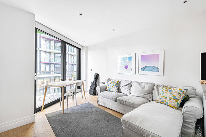 2 Bedroom Apartment To Rent In Riverlight Quay, London, SW11