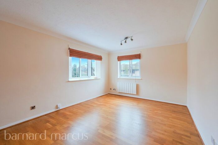 2 Bedroom Flat To Rent In Church Road, Kingston Upon Thames, KT1