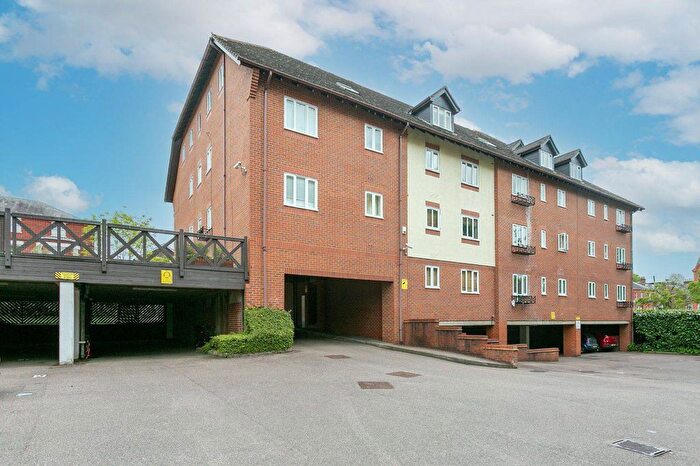 2 Bedroom Flat To Rent In Alexandra Road, Hemel Hempstead, HP2