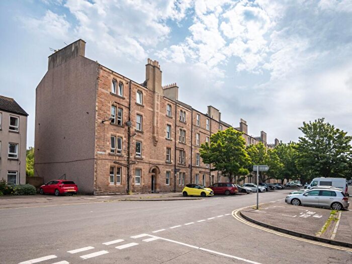 1 Bedroom Flat For Sale In / Balfour Street, Edinburgh, EH6