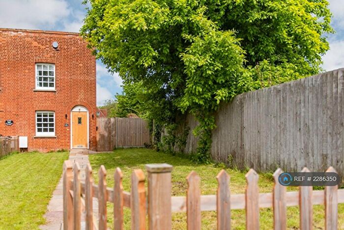 2 Bedroom Semi-Detached House To Rent In Vine Cottage, Patrixbourne, Canterbury, CT4