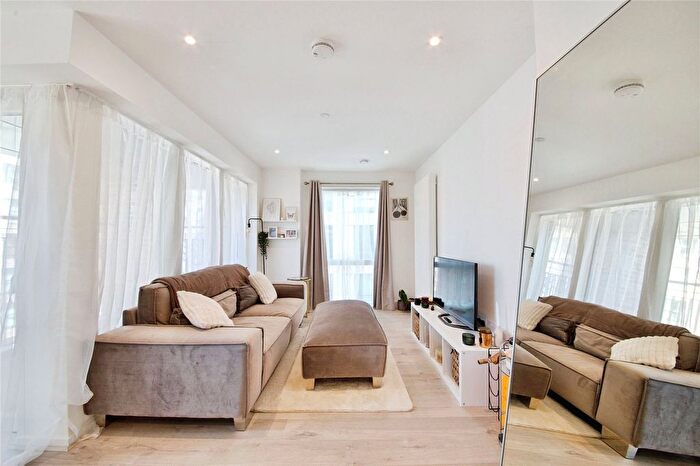 1 Bedroom Flat For Sale In Aerial Square, London, NW9