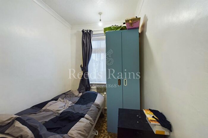 3 Bedroom Terraced House For Sale In Walkley Road, Dartford, Kent, DA1