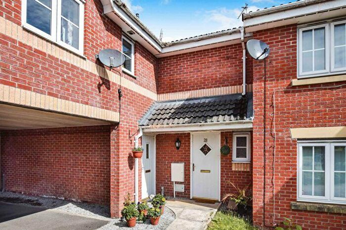 2 Bedroom Mews To Rent In Lawndale Drive, Ellenbrook, Worsley, M28