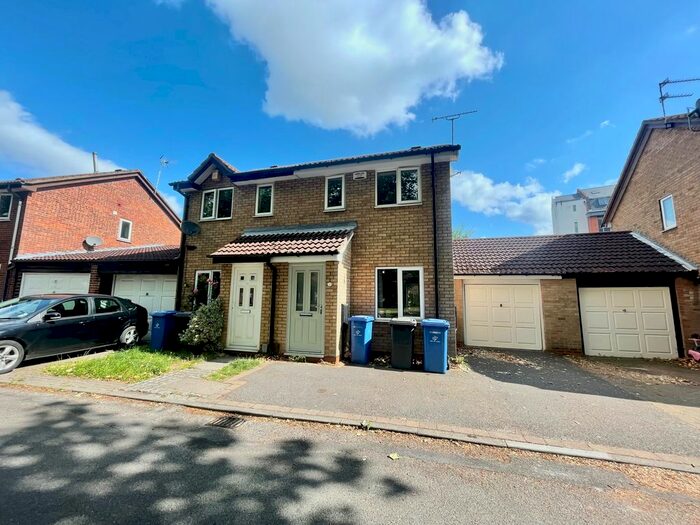 2 Bedroom Semi-Detached House To Rent In Shaws Green, Derby, DE22