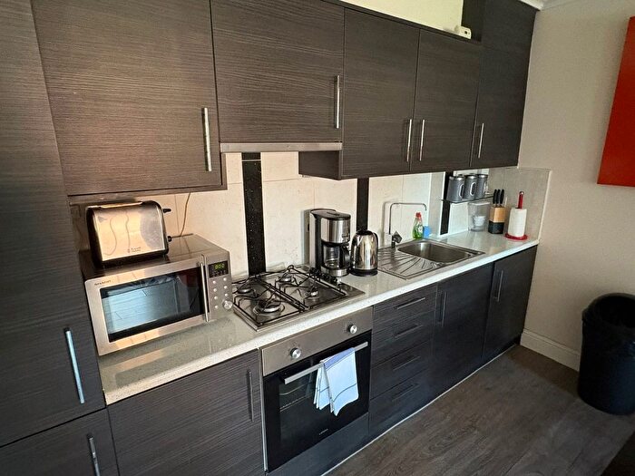 1 Bedroom Flat To Rent In Wilcox Road, Nine Elms, SW8