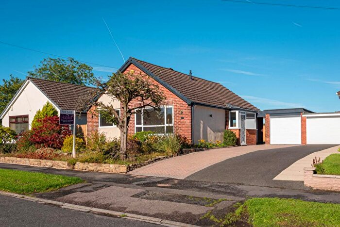 4 Bedroom Detached Bungalow For Sale In Milbury Drive, Littleborough, OL15