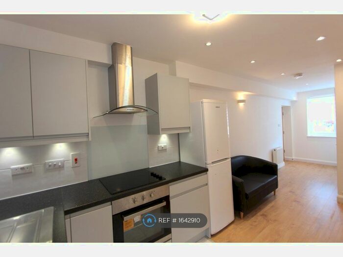 1 Bedroom Maisonette To Rent In Beaumont Road, Cambridge, CB1