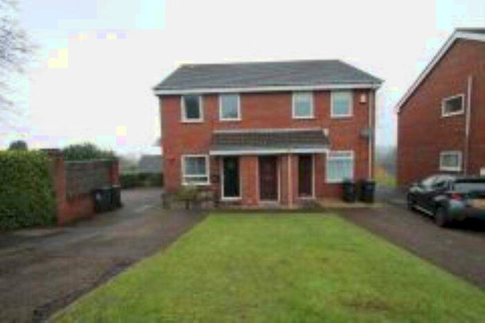 1 Bedroom Flat To Rent In Apperley Way, Halesowen, West Midlands, B63