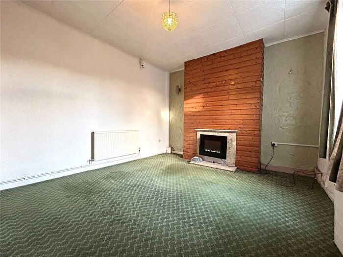 3 Bedroom Terraced House For Sale In Chew Valley Road, Greenfield, Saddleworth, OL3