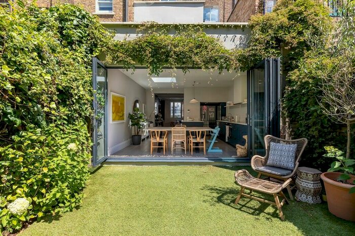 5 Bedroom Property To Rent In Courtnell Street, Notting Hill, W2