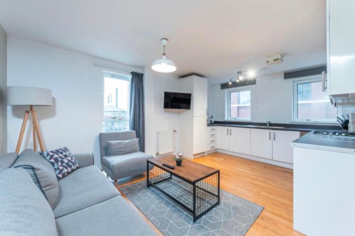 2 Bedroom Flat To Rent In Wellesley Terrace, Micawber Wharf, N1