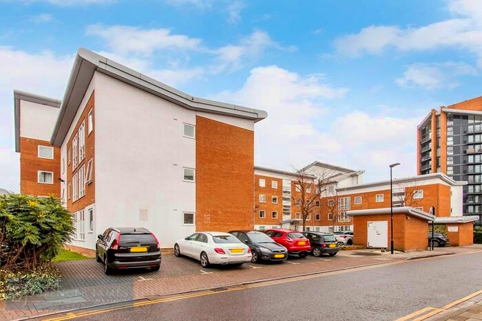 1 Bedroom Flat To Rent In Fishguard Way, Galleons Lock, E16