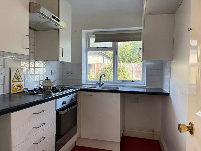 2 Bedroom Flat To Rent In Beverley Gardens, Wembley, HA9