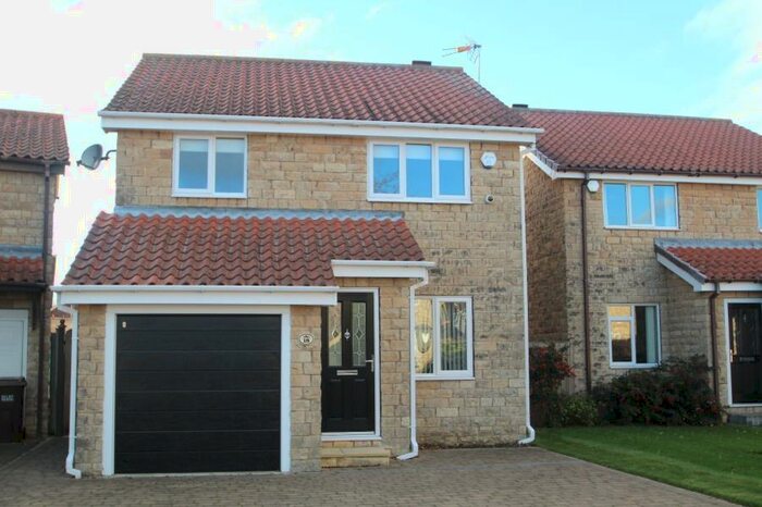 3 Bedroom Detached House To Rent In Eastfield Close, Tadcaster, LS24