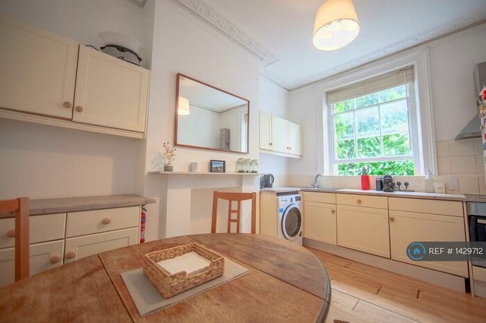 4 Bedroom Maisonette To Rent In Ifield Road, London, SW10