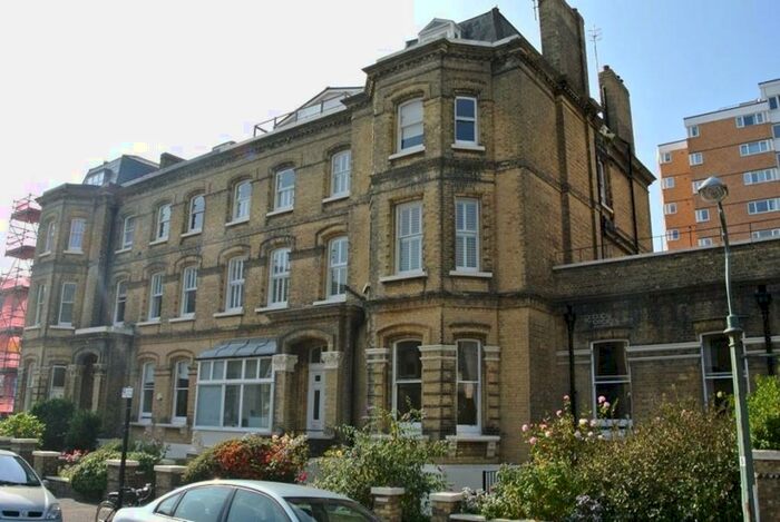 2 Bedroom Flat To Rent In Second Avenue, Hove, BN3