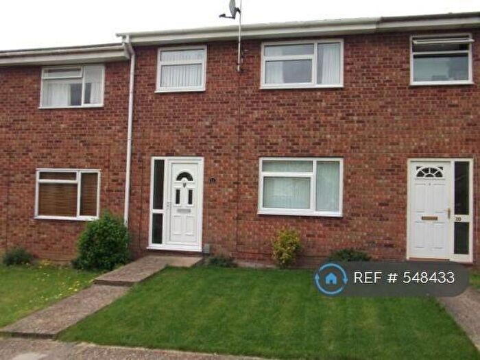3 Bedroom Terraced House To Rent In Macbeth Close, Huntingdon, PE29