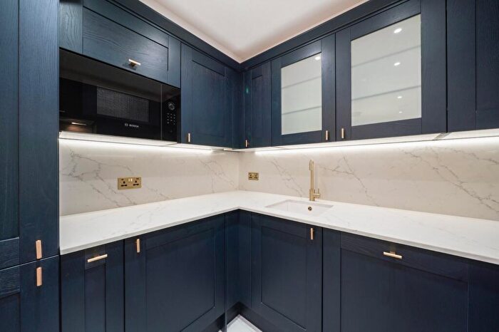 2 Bedroom Flat To Rent In Belvedere Heights, Lisson Grove, NW8