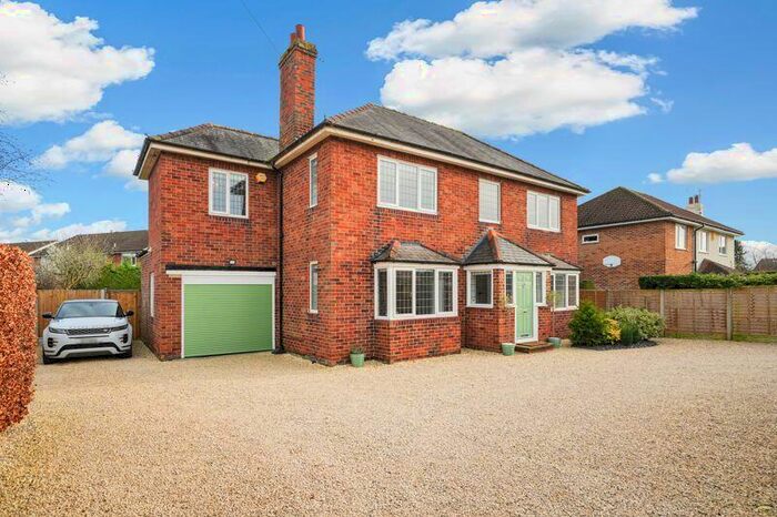 4 Bedroom Detached House For Sale In Hutton House, Whitcliffe Lane, Ripon, North Yorkshire, HG4