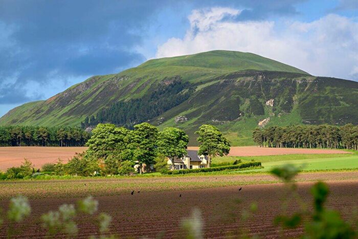 5 Bedroom Detached House For Sale In Kinross, Perthshire, KY13