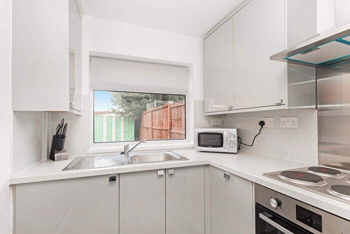 4 Bedroom Terraced House To Rent In Queens Road, Beeston, Nottingham, Nottinghamshire, NG9