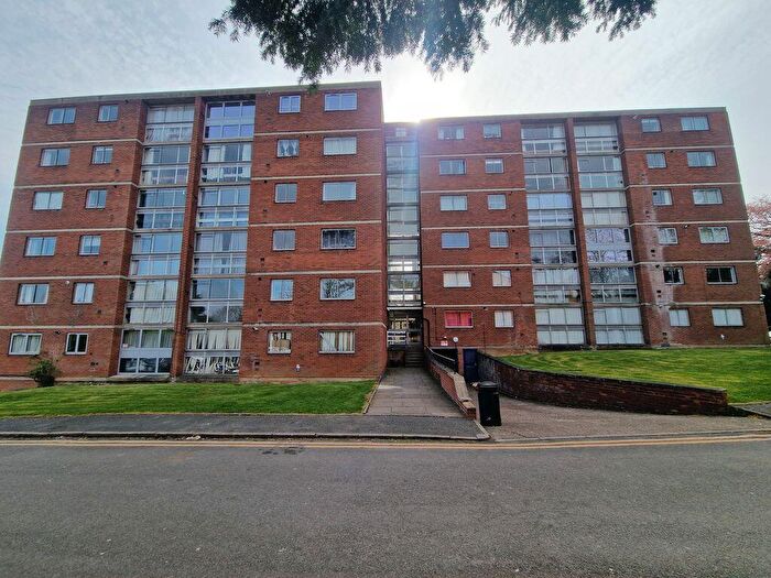 2 Bedroom Apartment To Rent In Lyndwood Court, Stoughton Road, LE2