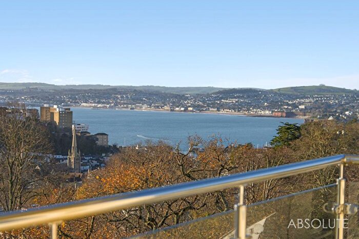 2 Bedroom Flat For Sale In Lower Warberry Road, Torquay, TQ1