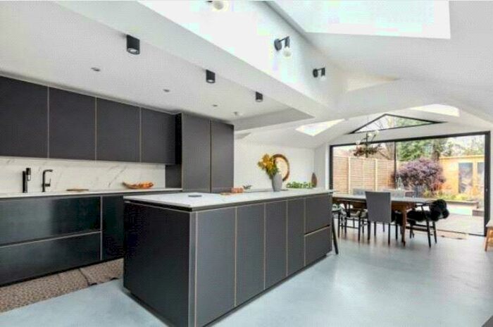 4 Bedroom Terraced House To Rent In Brightfield Road, Canary Wharf, SE12