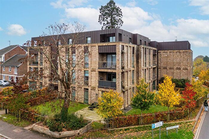 2 Bedroom Flat For Sale In Church Road, Haywards Heath, RH16