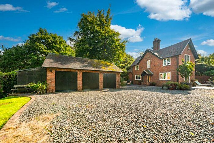 3 Bedroom Detached House For Sale In Hagley Park, Clent, DY9