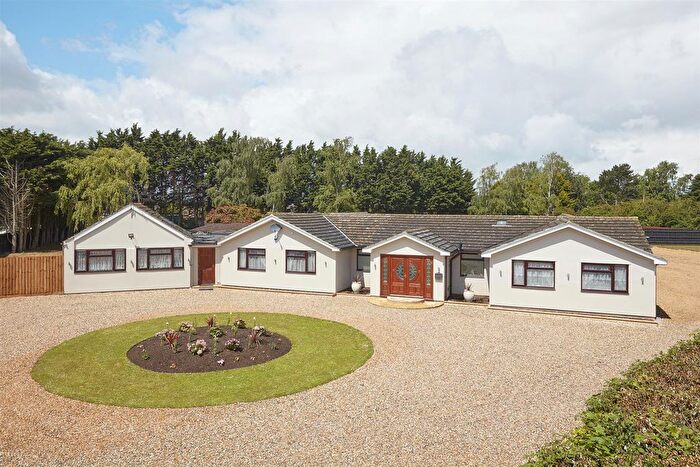 4 Bedroom Bungalow For Sale In Green End, Landbeach, CB25