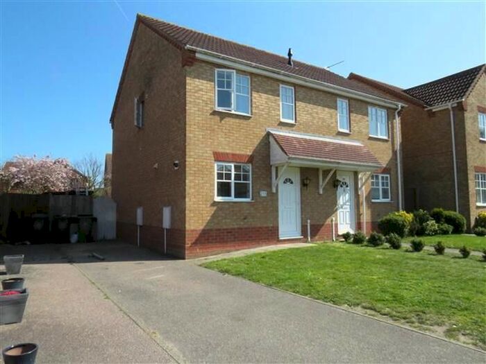 2 Bedroom Property To Rent In El Alamein Way, Bradwell, Great Yarmouth, NR31