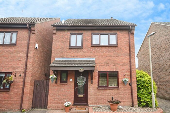 3 Bedroom Detached House For Sale In Conifer Drive, Warley, Brentwood, CM14