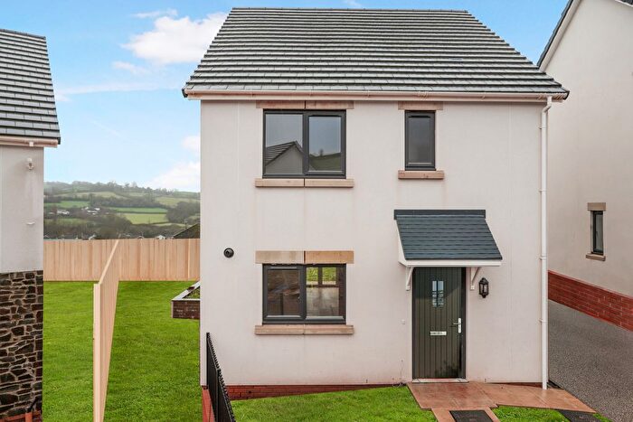 3 Bedroom Detached House For Sale In Aggett Street, Kingskerswell, Newton Abbot, TQ12