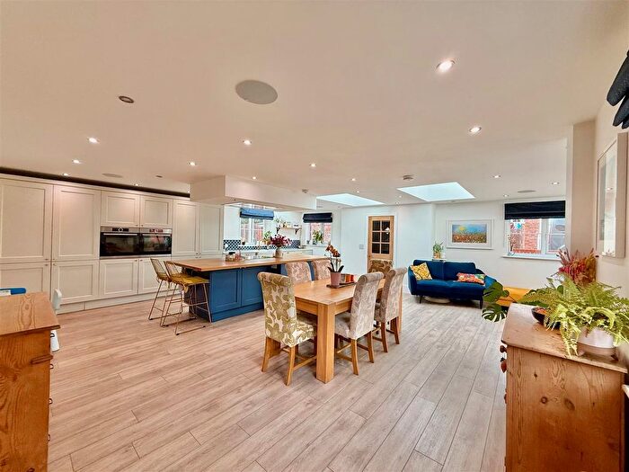 4 Bedroom Detached House For Sale In Plymstock, Plymouth, PL9