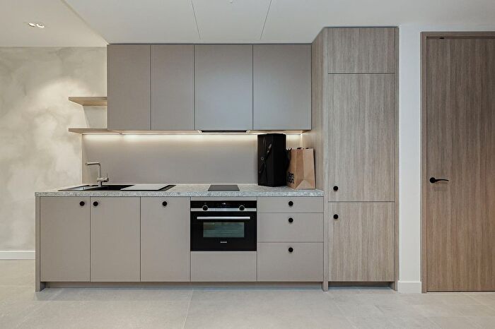 1 Bedroom Flat To Rent In Capella Court, Lewis Cubitt Park, Kings Cross, N1C