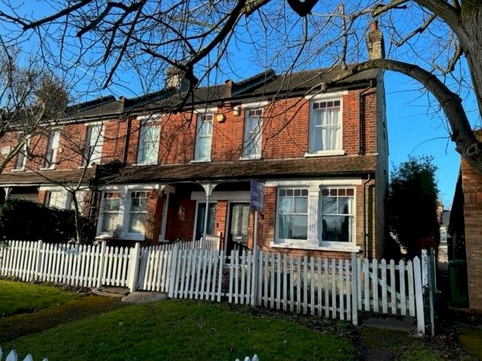 3 Bedroom End Of Terrace House To Rent In Hadley Highstone, Barnet, EN5