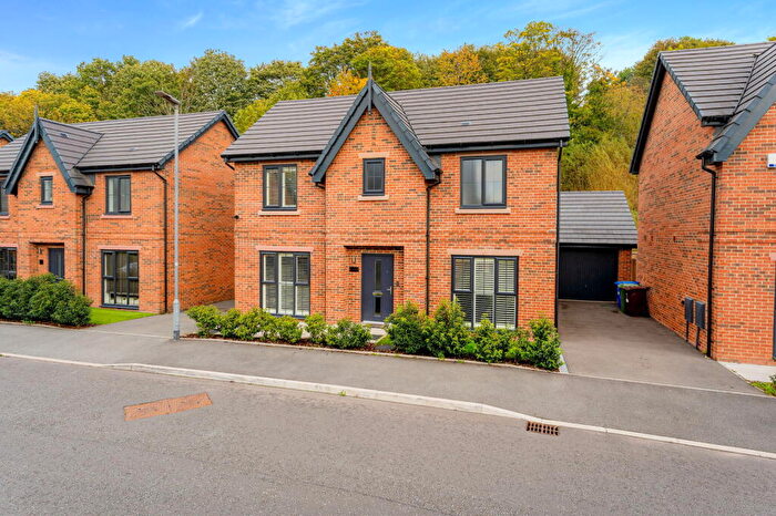 3 Bedroom Detached House For Sale In Irwell Drive, Salford, M7