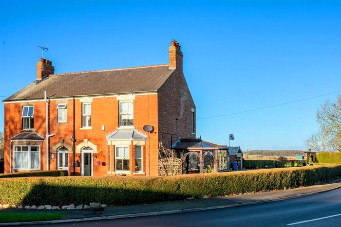 3 Bedroom Semi-Detached House For Sale In Northside, Patrington, Hull, HU12