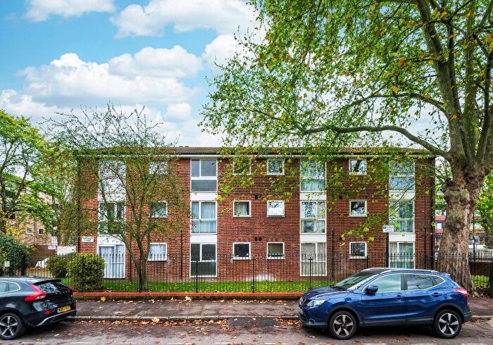 2 Bedroom Flat To Rent In Malcolm Court, Romford Road, London, E7
